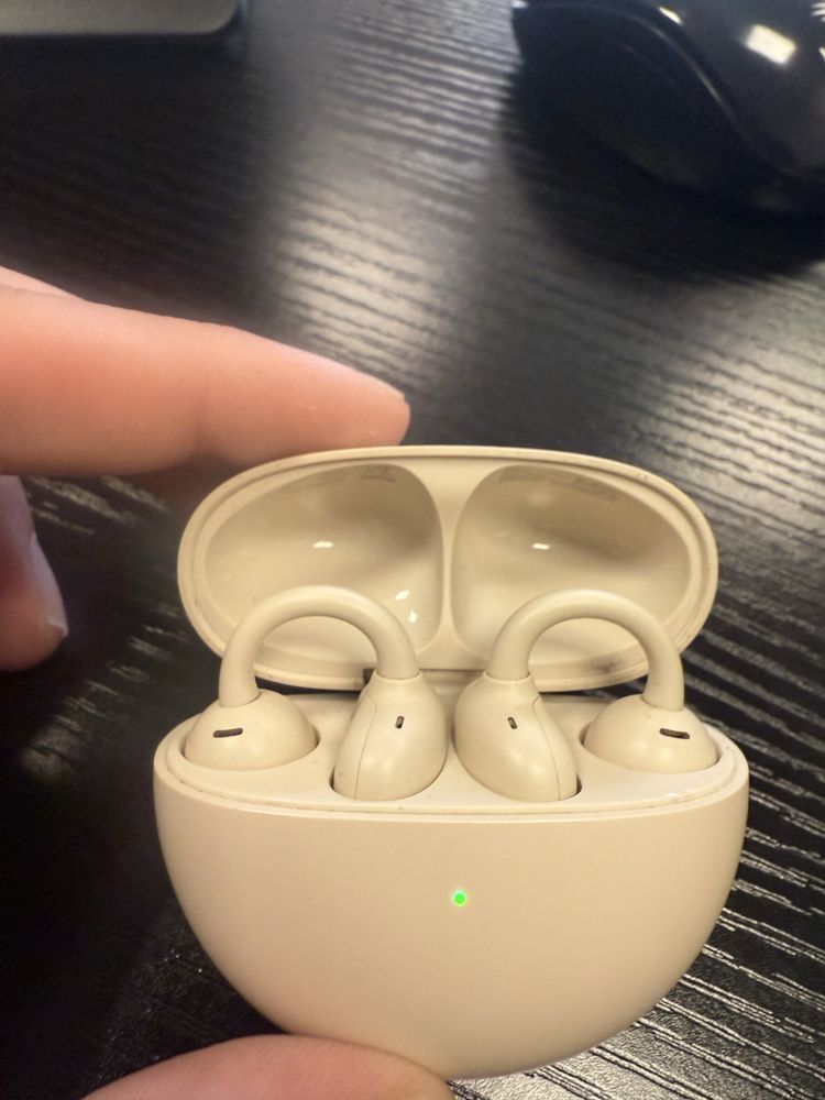 Huawei  FreeClip