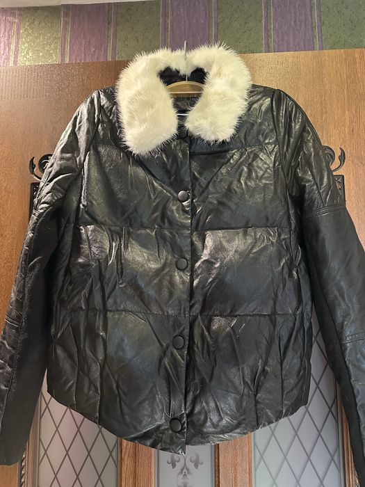 Продам женский пуховик