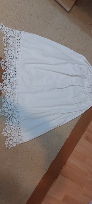 Poale costum popular