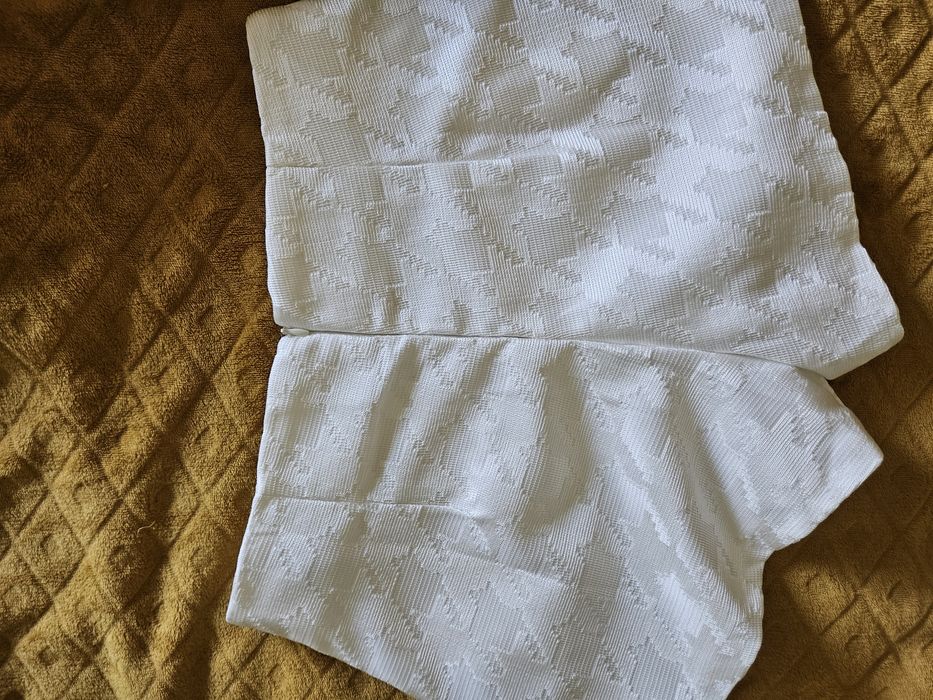 Pantaloni scurți albi vară