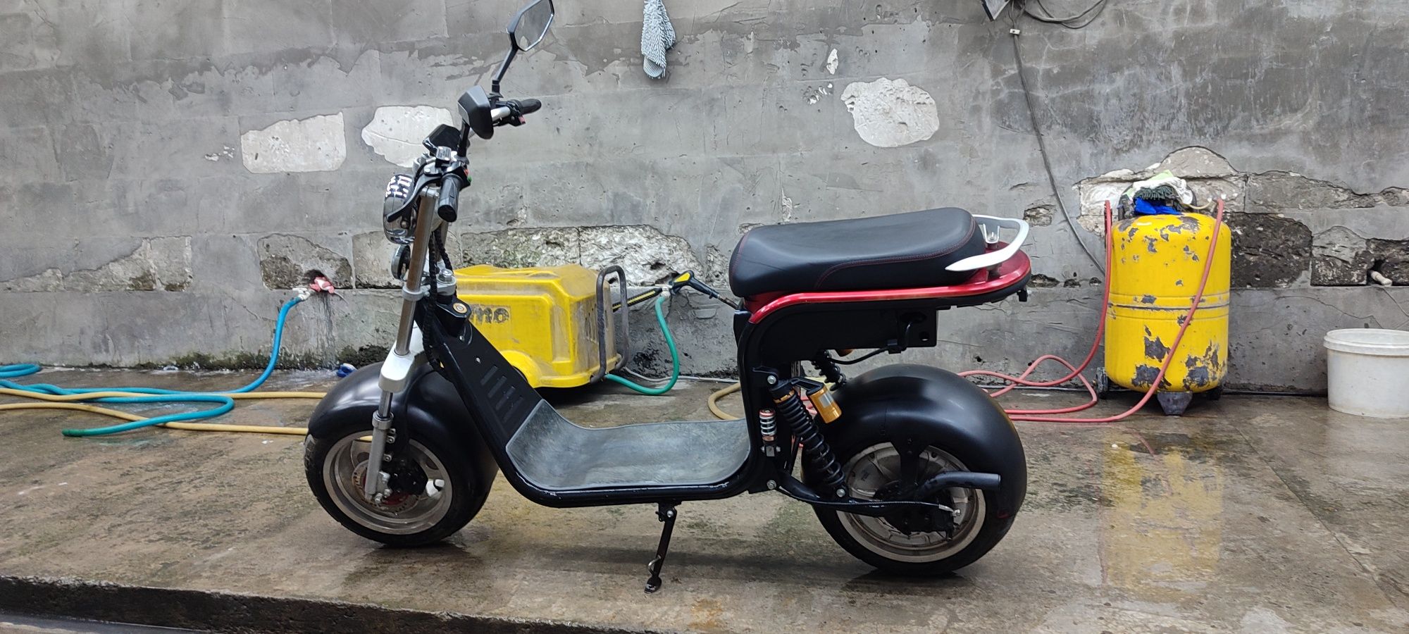 Coco Siti Skuter