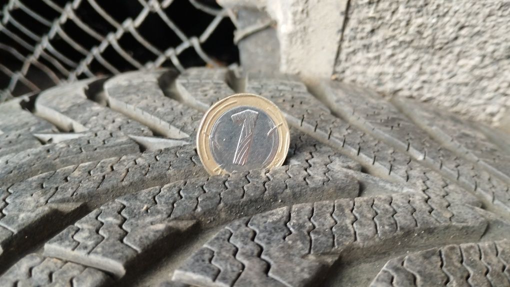 Продавам зимни гуми 205 55 16