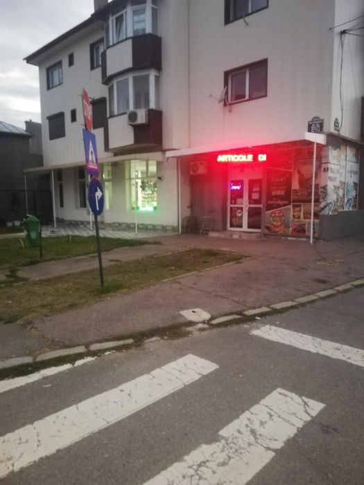 închiriez apartament 2 camere