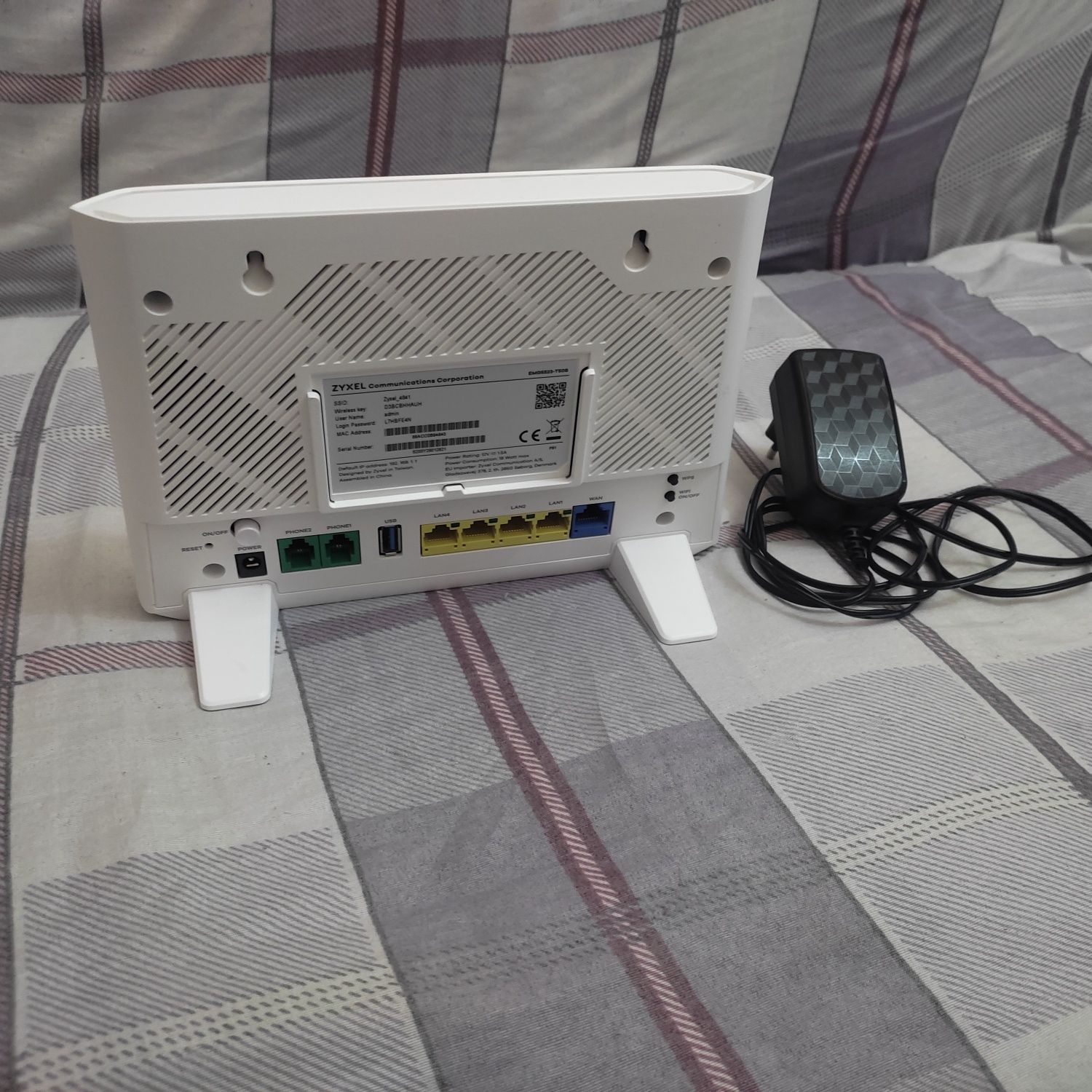 Продам  Wi-Fi роутер Zyxel двухдиапазонный 2.4ГГц и 5ГГц