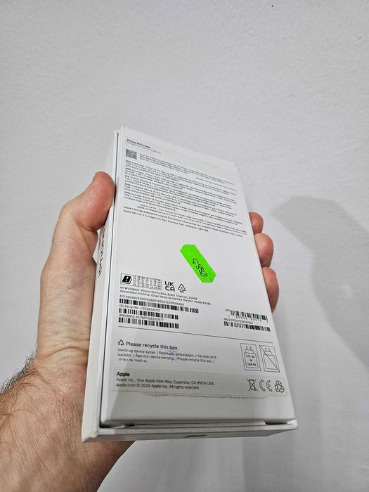 Iphone 16 Pro Max 256 Gb impecabil la cutie.