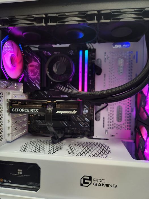 Мощный компьютер Ultra 9 285K