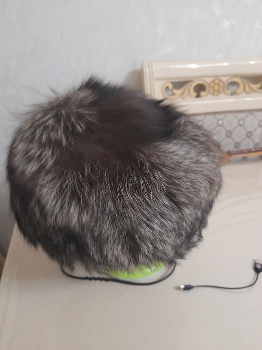 Продаётся женская меховая шапка