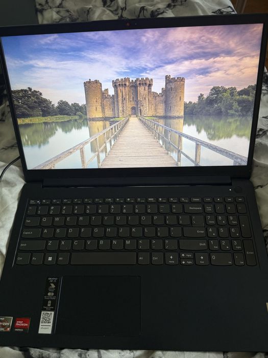 Vand Laptop Lenovo