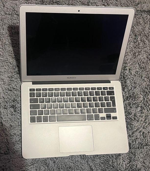 MacBook air 13 Early 2015