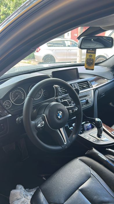 Bmw seria 3 f30 320d/ M paket/ 184 cp. Accept variante!