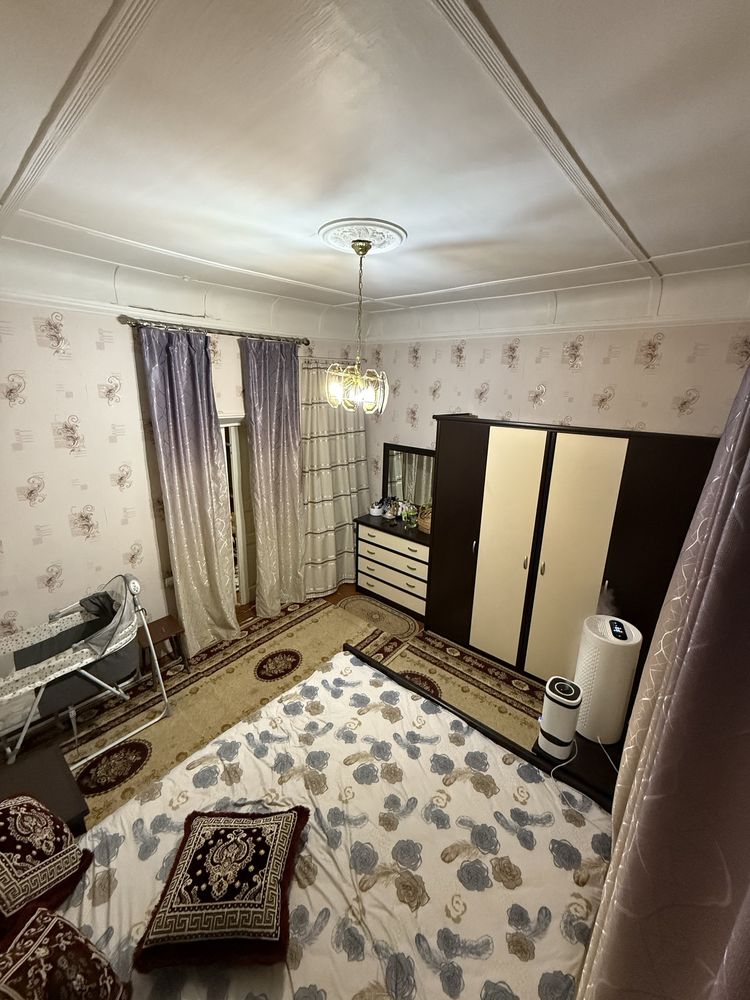 Uy Sotiladi 2.4 sotix barcha sharoit bor