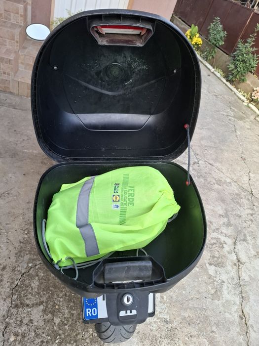 Top case Givi + placa Givi