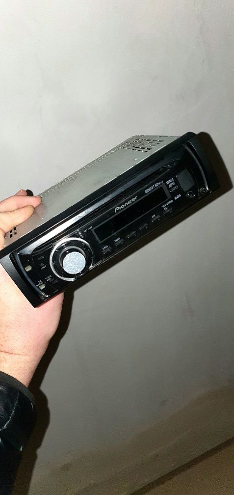 CD Pioneer DEH-2100UB