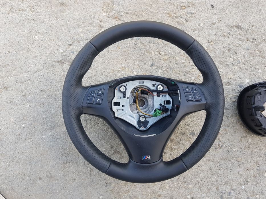 Volan m reconditionat bmw e90 e91 e92