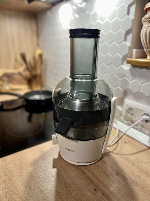 Storcator de fructe si legume Philips 700w