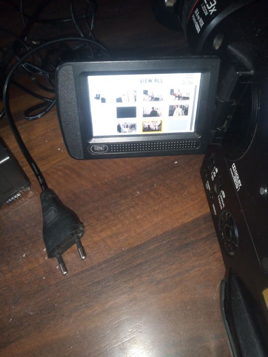 Camera video full HD model HDC-MDH1