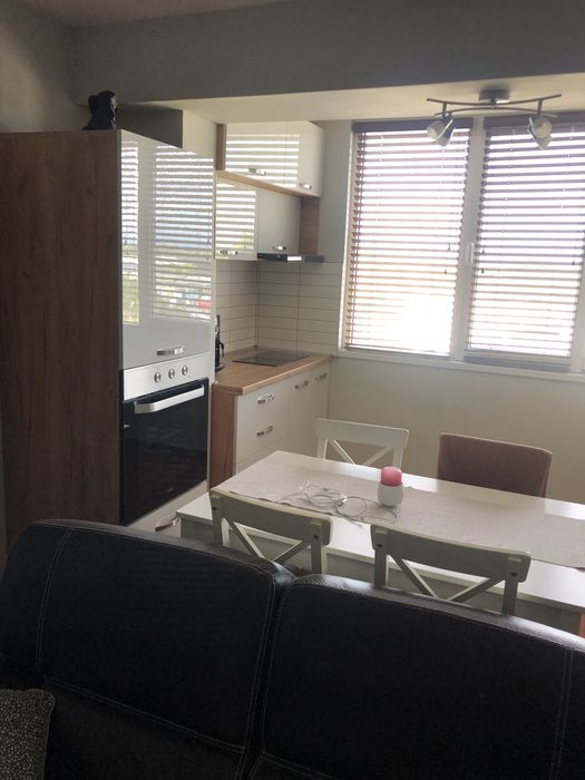 Дава се под наем