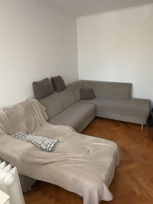 vand canapea extensibila