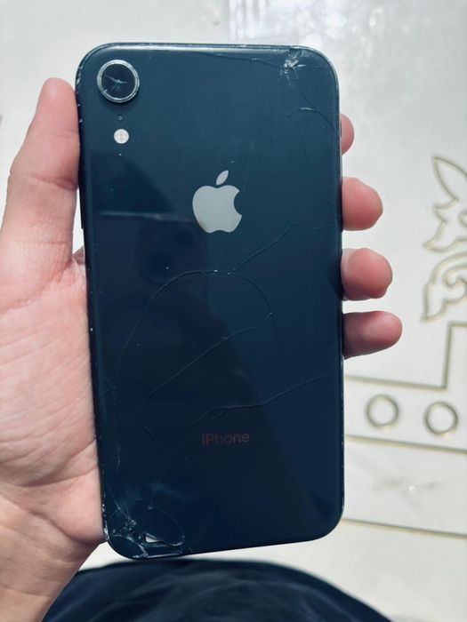 IPhone XR   64Gb