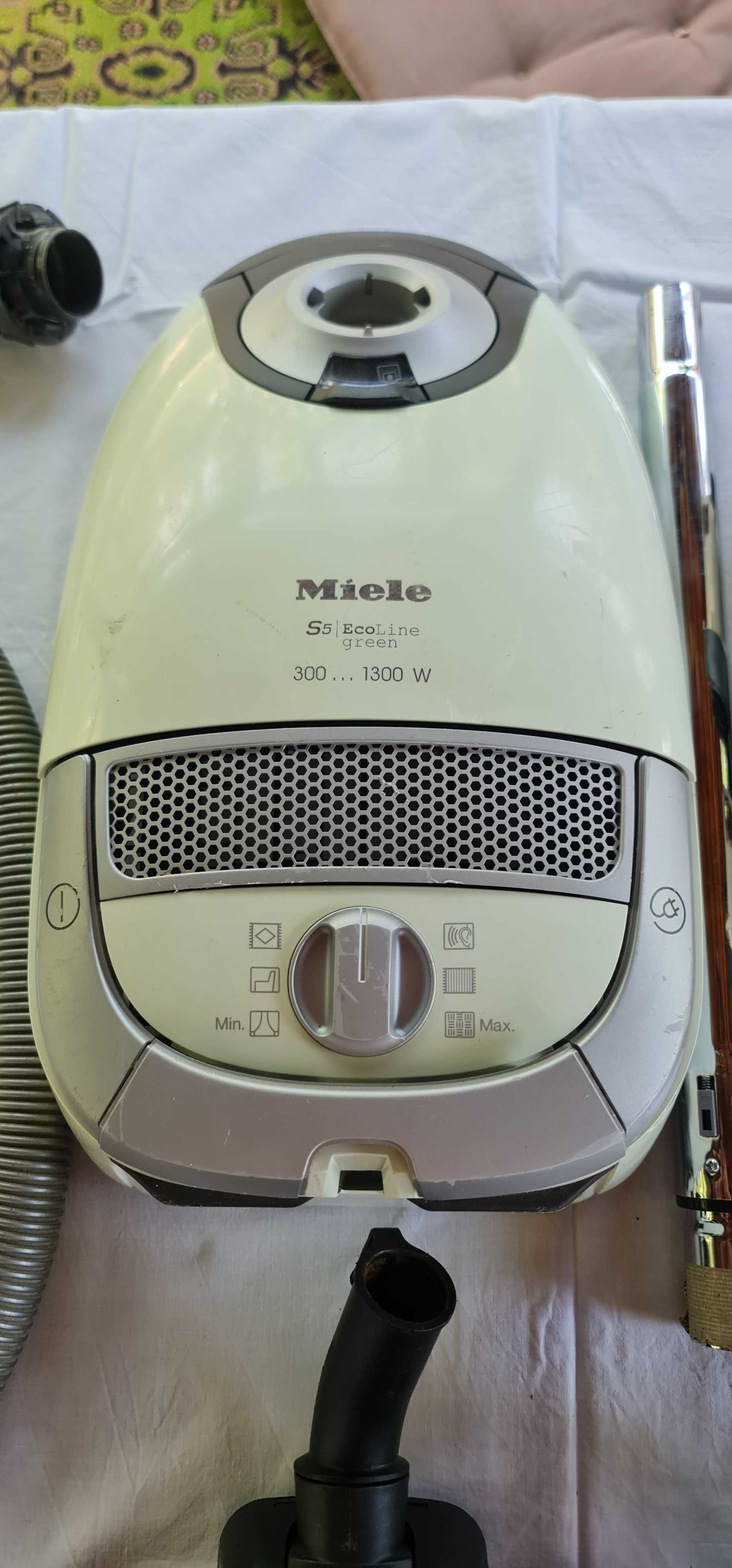 Прахосмукачка Miele S5 EcoLine green 1300W / ЗА Части