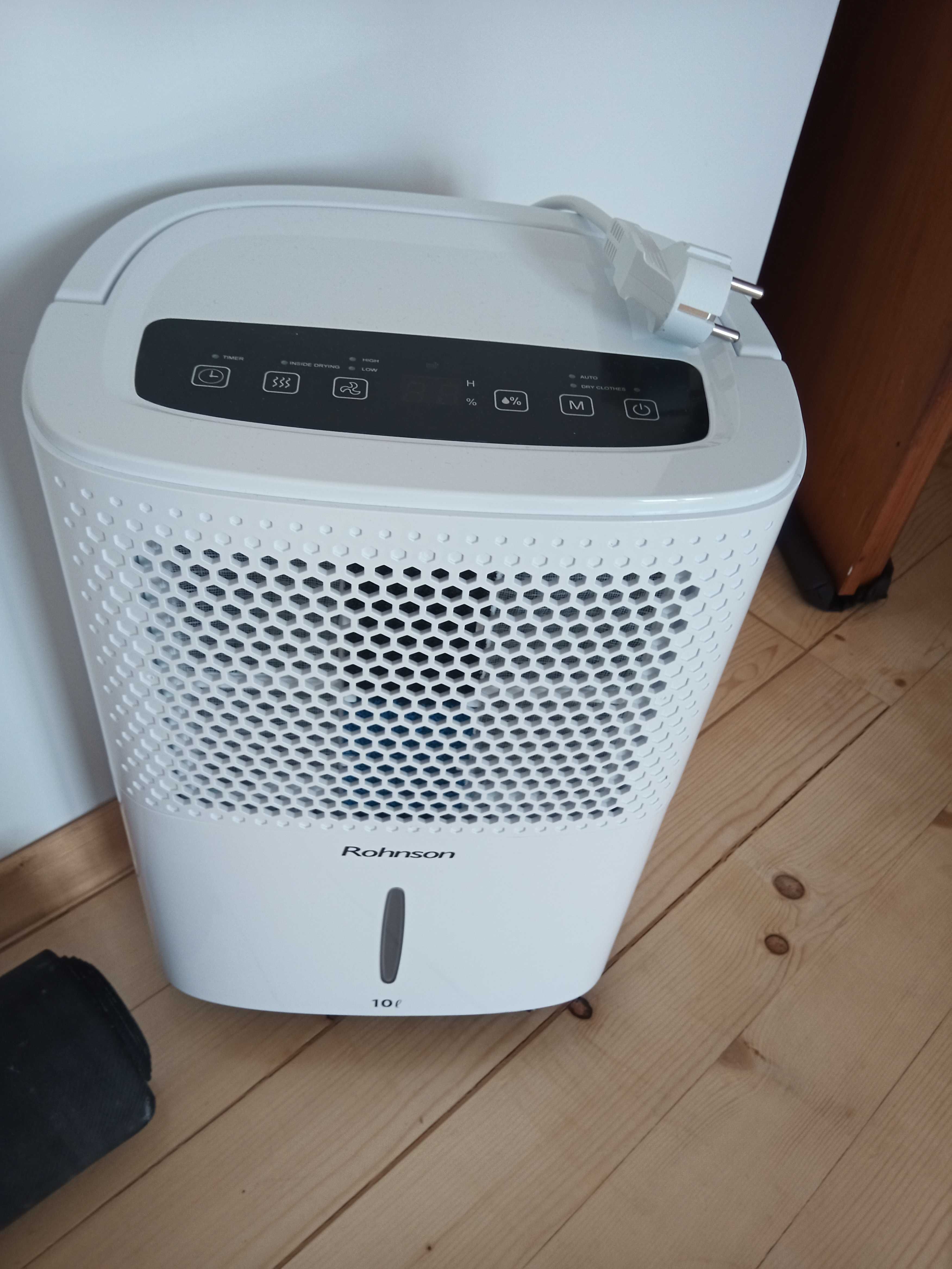 Обезвлажител Rohnson R9610, 10 л / 24 ч, Консумация 200 W