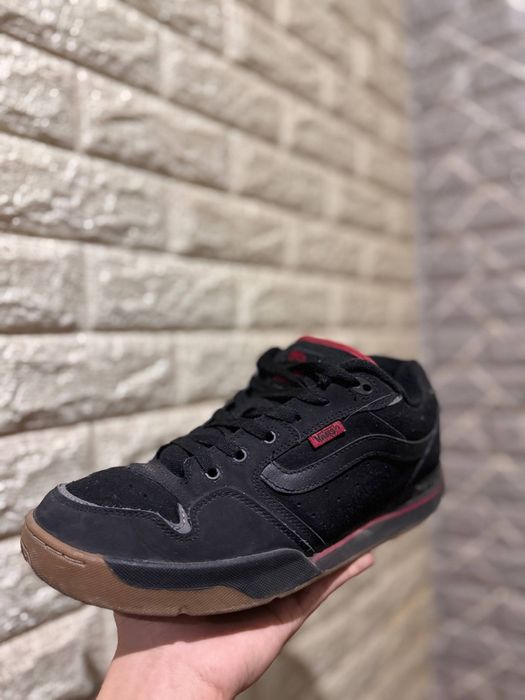 Чёрные кроссовки Vans оригинал, б/у в хорошем состоянии