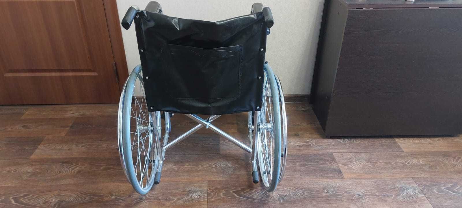 Продам инвалидную коляску