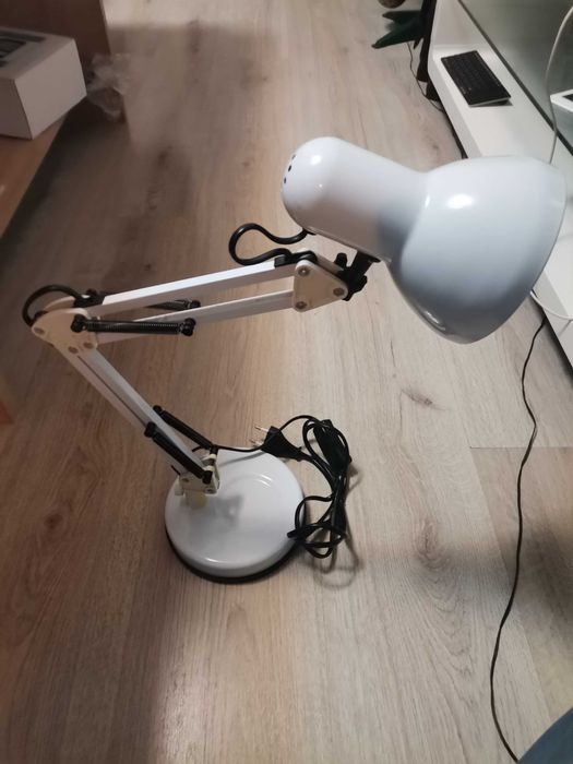 Лампа сгъваема черна