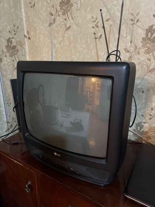 Телевизор нерабочий самовывоз