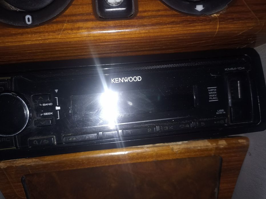 Продам магнитолу