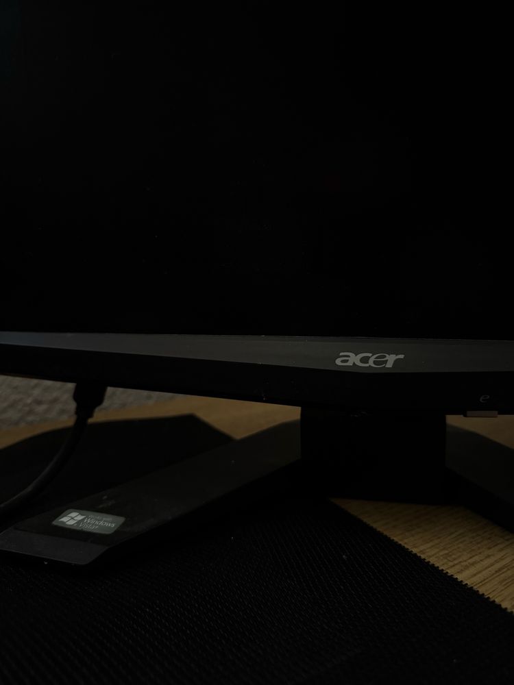 ACER LCD Monitor перфектно състояние