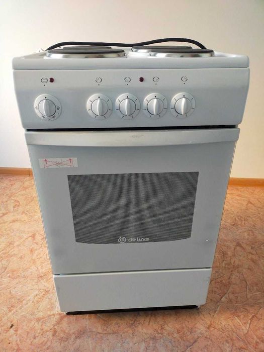 Продам НОВУЮ электроплиту