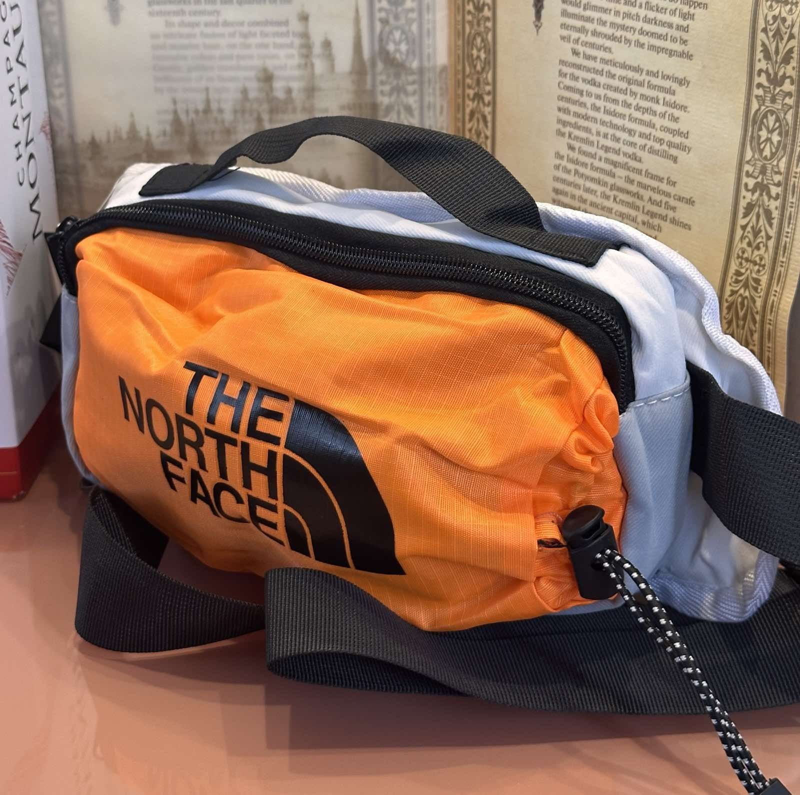 Чанта паласка The North Face