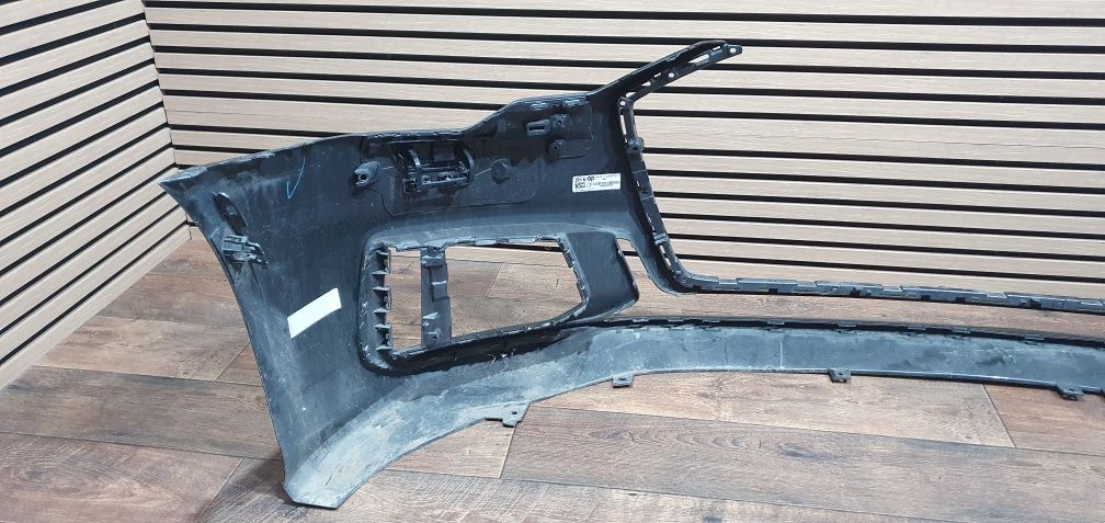 Audi A6 4K C8 bara fata S line
