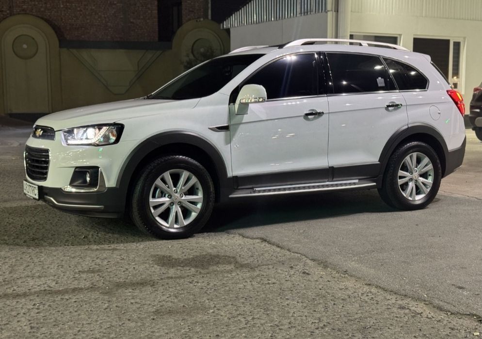 Chevrolet Kaptiva 2.4.  Краска тоза 100%