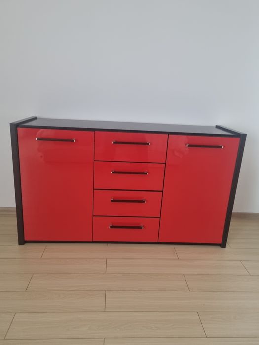 Vând  mobilier dormitor Miracco