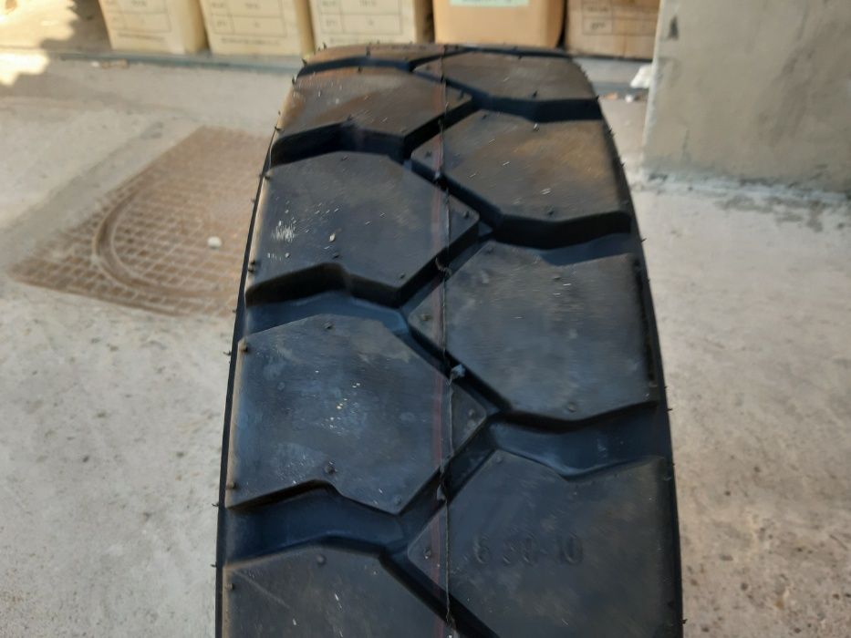 Anvelope de stivuitor 6.50-10 cu garantie livrare oriunde in tara tva