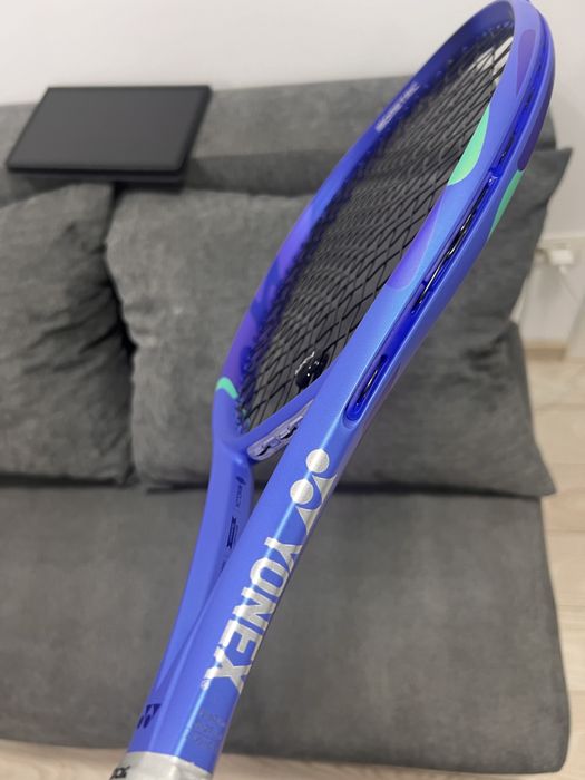 Racheta YONEX EZONE 100 300g L4