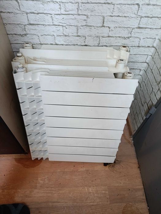Радиаторы 7штук б/у