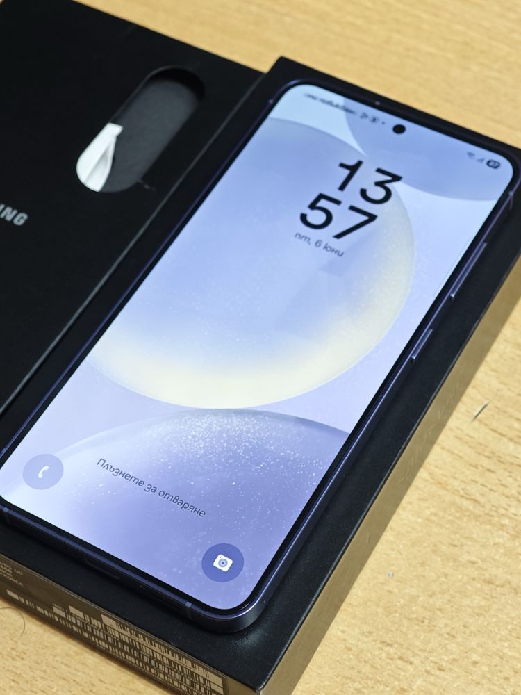 Продава се телефон Samsung S24