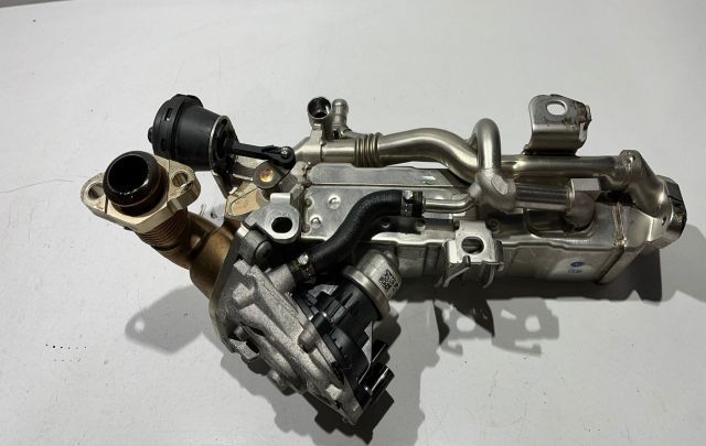 Racitor gaze cu EGR 2.0D B47 8447660 BMW Seria 5 G30 [2016 - 2020]
