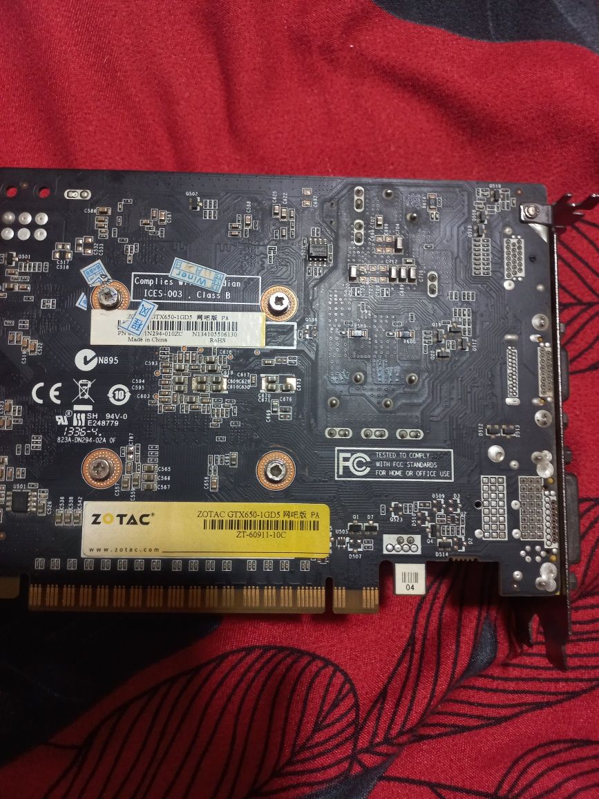 Продаю видеокарта zotac GTX650