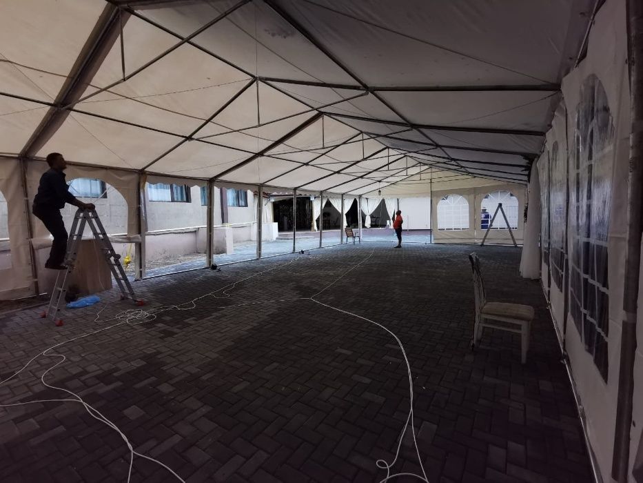 Inchiriez cort eveniment,corturi evenimente, mese, scaune chiavari