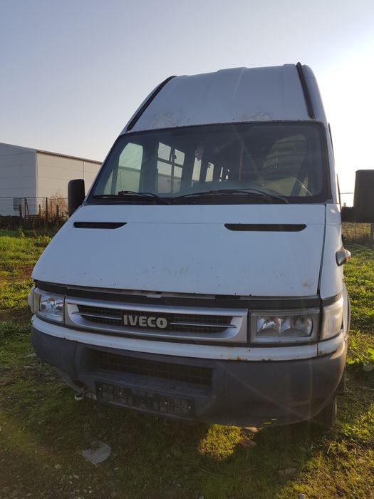 Dezmembram Iveco Daily 2.8
