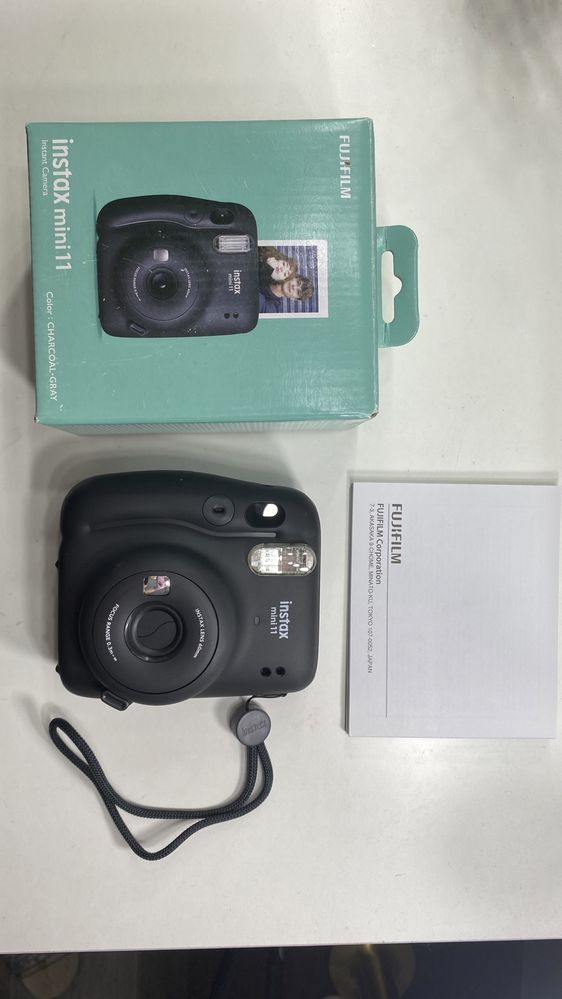 Instax Mini 11 новый в идеальном состоянии