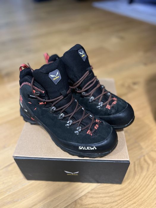 Ghete de drumetii, Salewa Alp Mate Winter Mid PTX. Marime 39