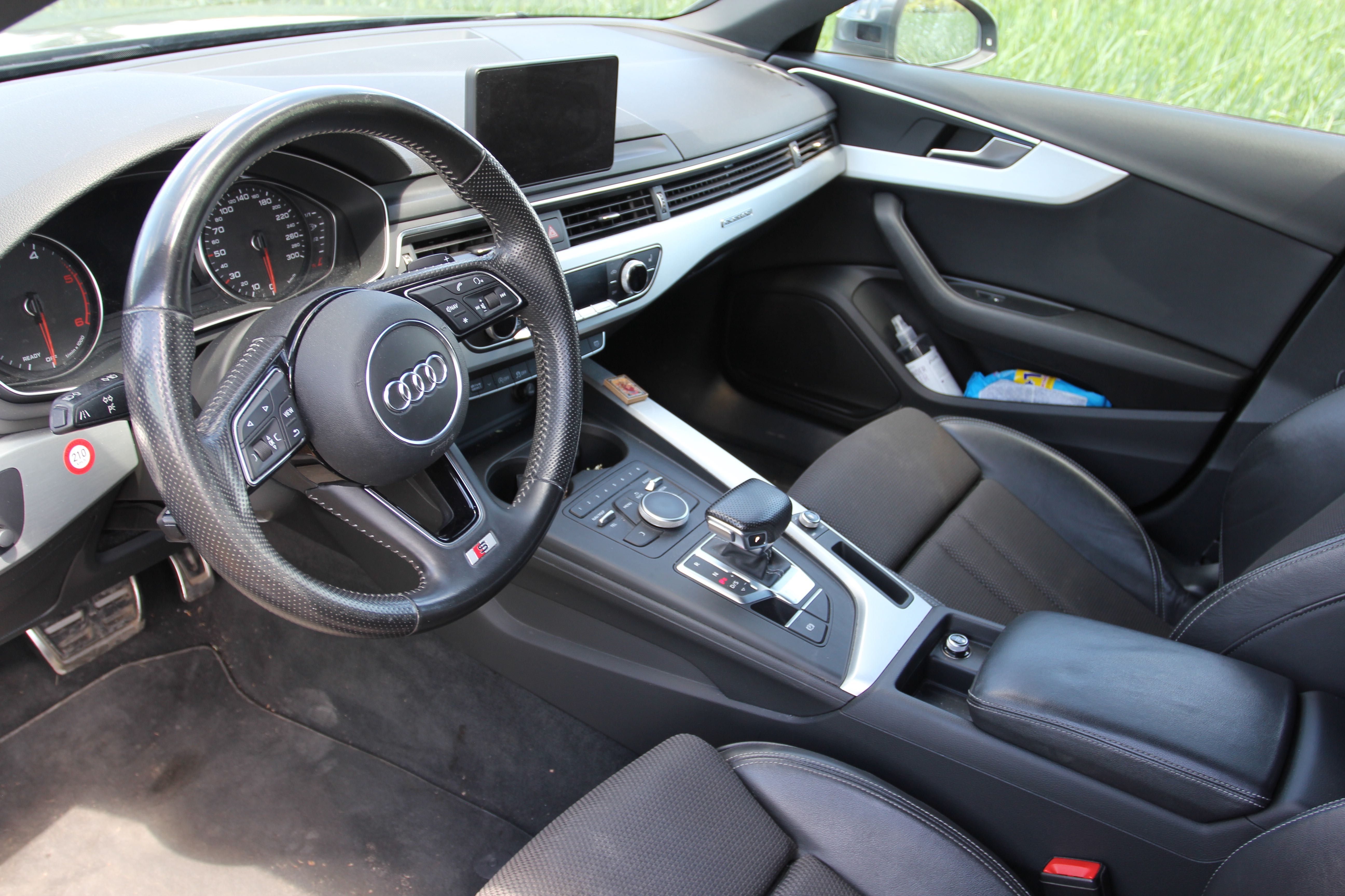 Audi A4 B9 2.0 TDI S Line Quattro Напълно Обслужена Втори Чифт Джанти