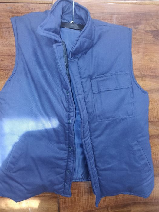 Vând vestă groasă pentru lucru