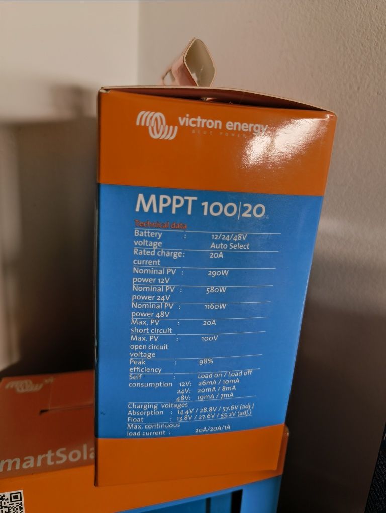 Соларен контролер Victron Energy SmartSolar MPPT 100/20 - Неотварян!