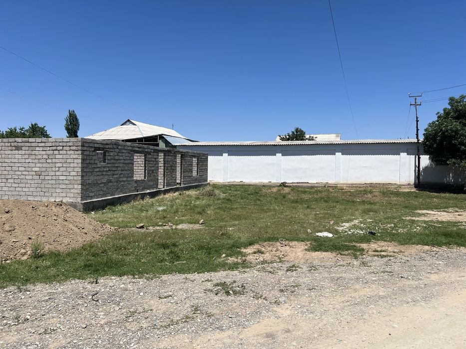 Участка сотилади